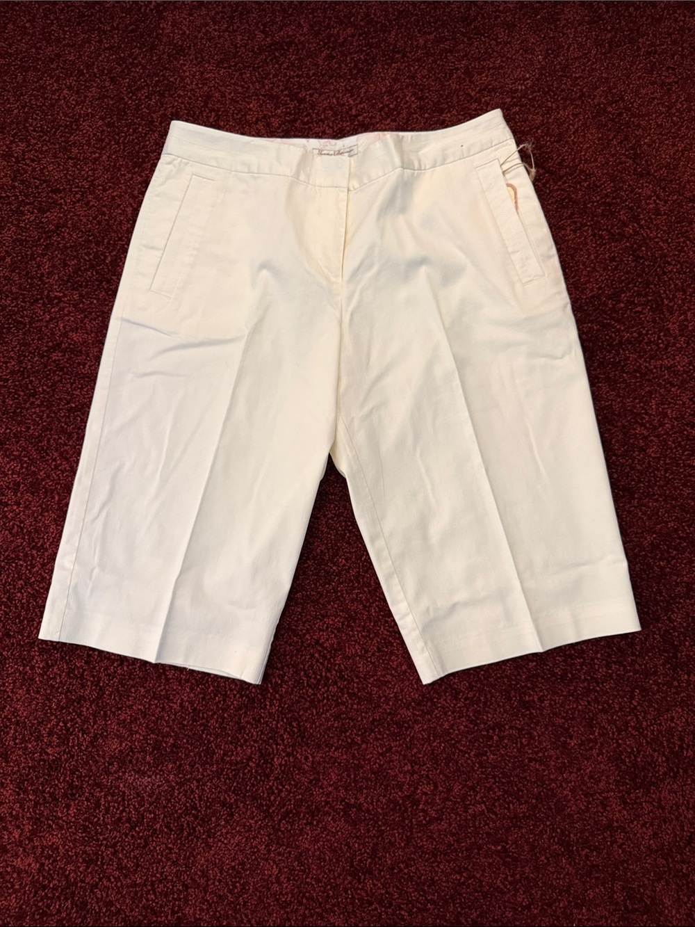Tommy Bahama Women's Cream Bermuda Shorts